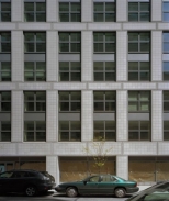 Commercial property: banks´ “cautious restraint“ + investors´ optimism