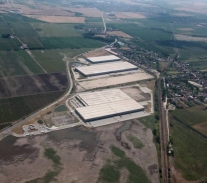 Neobsadenosť na priemyselnom trhu dosiahla historické dno