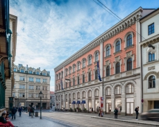 Do Lannova paláce se vrací život